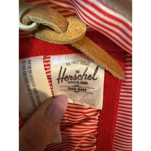 NEW Herschel Backpack Ivory, 16”x10”x3.5” - Picture 13 of 15